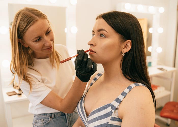 How to Become a Makeup Artist How to Become a Makeup Artist
