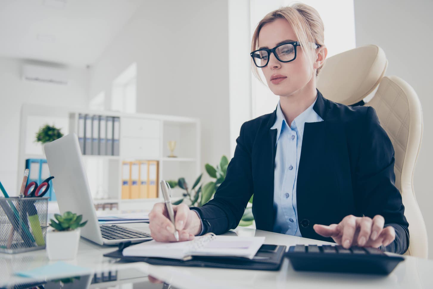 How to Begin a Career in Finance How to Begin a Career in Finance