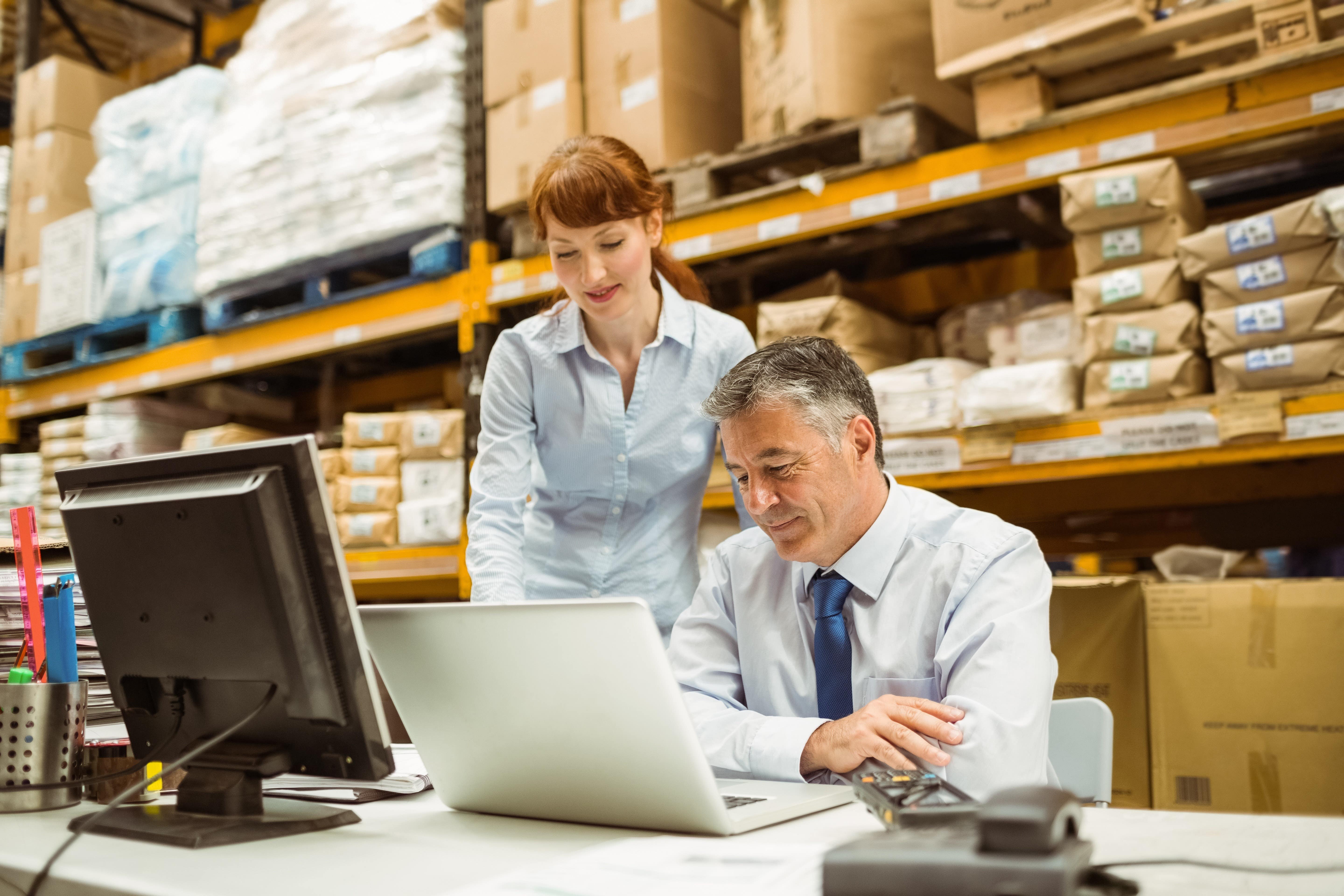 How to Become a Logistics Manager
