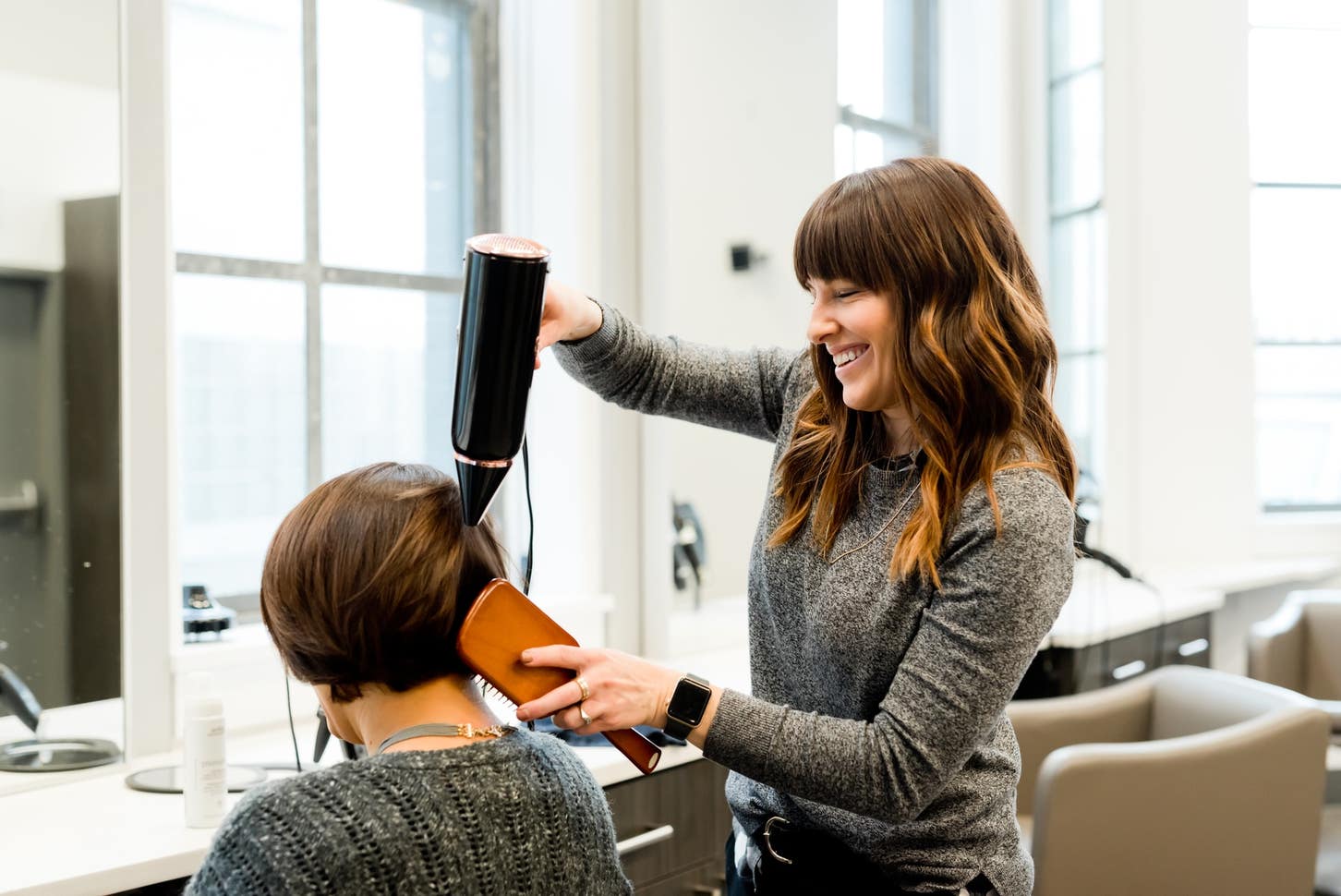 How to Become a Hairdresser