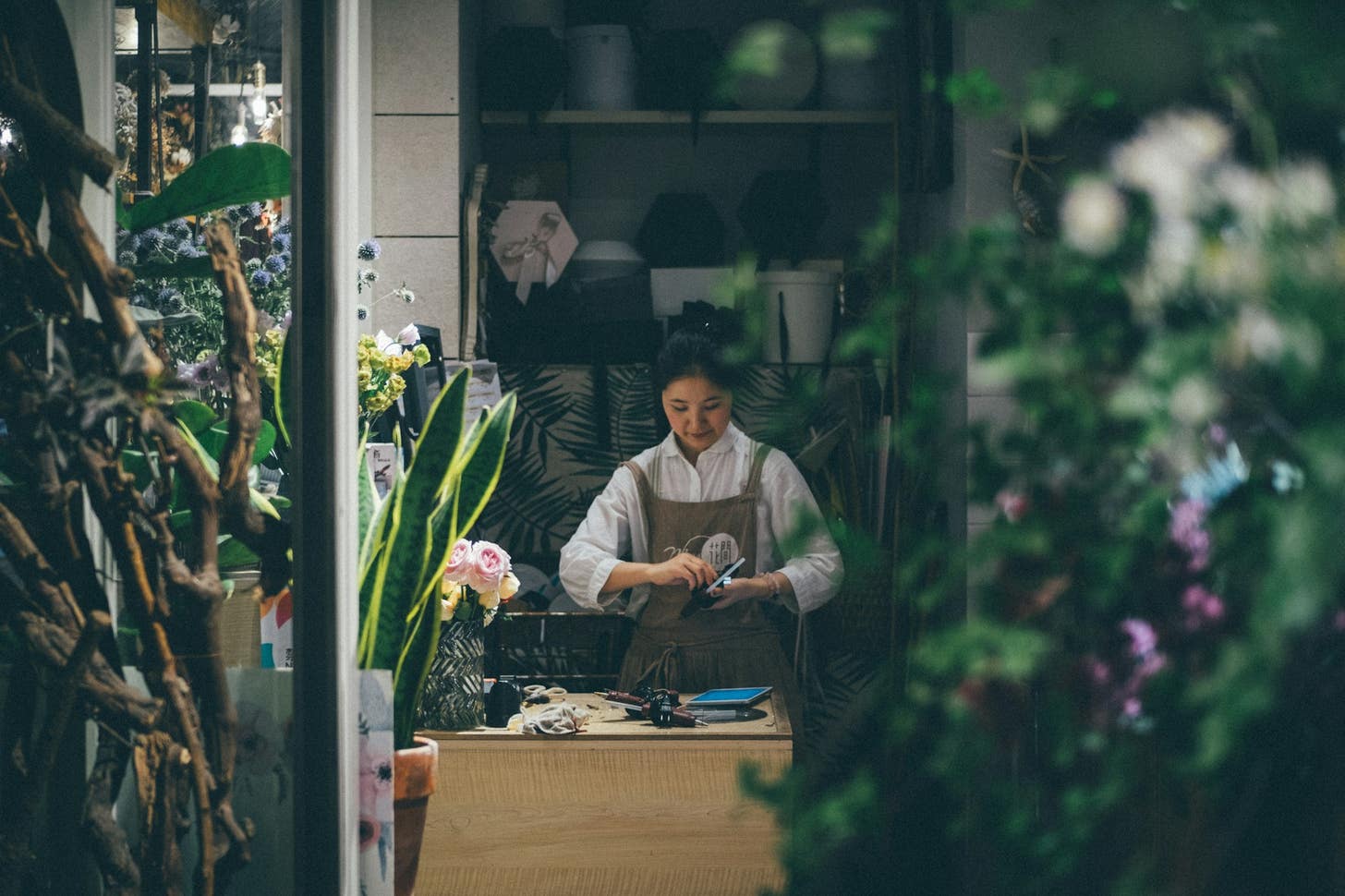 How to Become a Florist How to Become a Florist