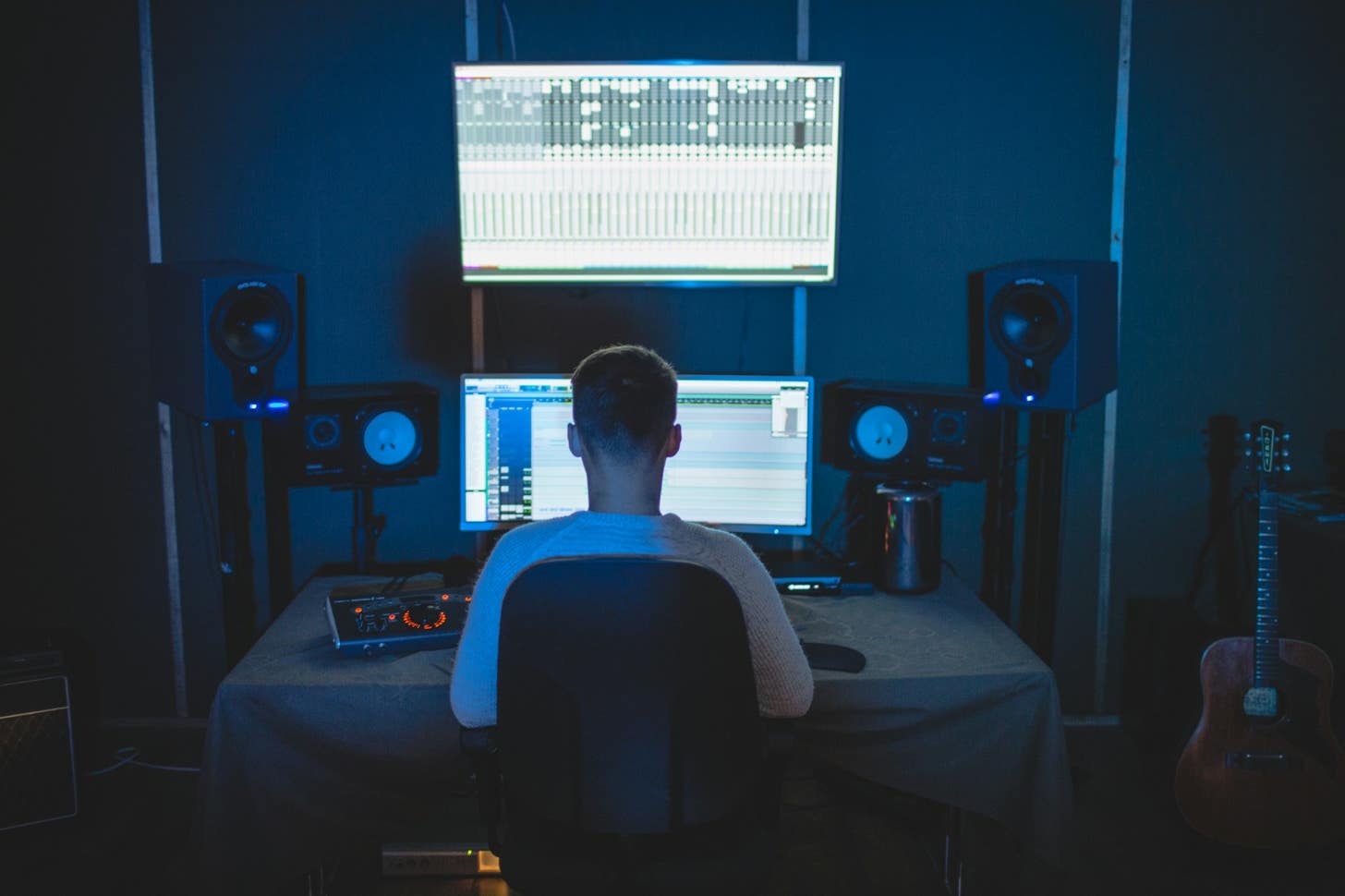 How to Become a Music Producer How to Become a Music Producer