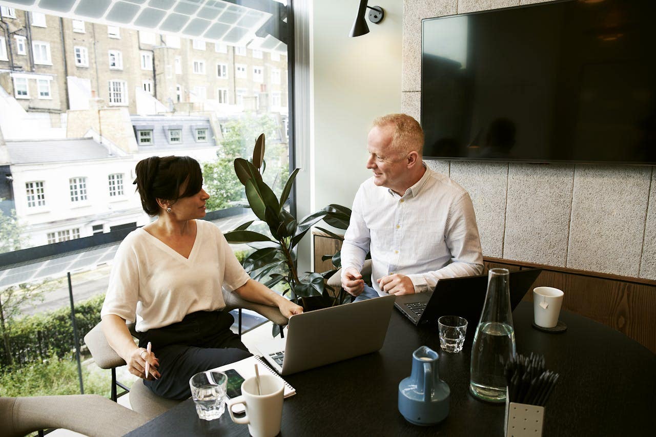How To Become A Creative Consultant